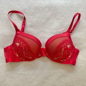 ❤️ Victoria’s Secret Very Sexy Push Up Bra ❤️